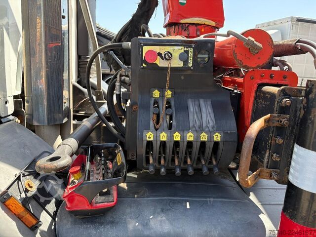 Camião-grua Renault Premium + PALFINGER PK 10000.  2 X EXT.  + REMO...