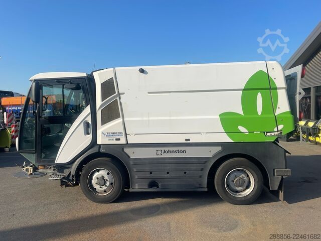 مكنسة طرق Johnston C401