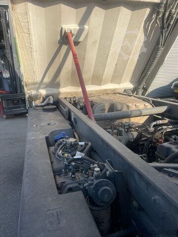 مكنسة طرق Johnston C401