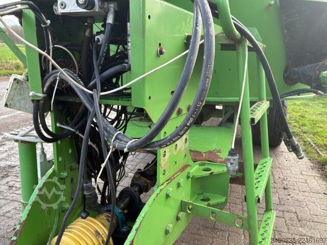 饲料搅拌车 Faresin TMRV-D1800
