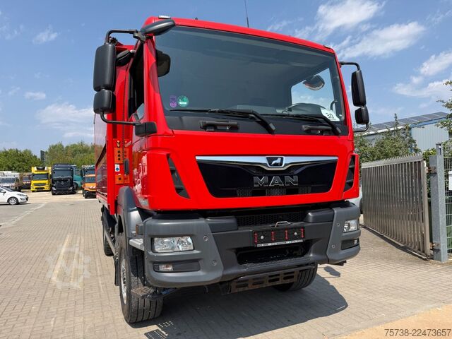 LKW mit Getränkeaufbau MAN TGM 13.290 4x4 Getränke/Seitenlader+LBW/Navi
