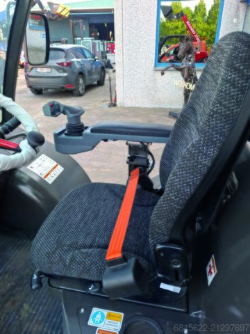 Off-road forklift Foets F25