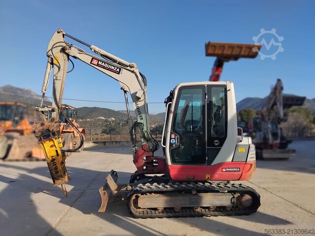 мини багер Takeuchi TB250