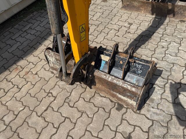 Mini-escavadora JCB 15C-1 / 982 H /  3 x Löffel / Kabine