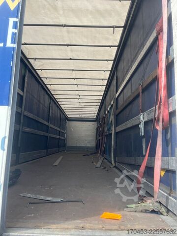 Ανοιχτό ημιρυμουλκούμενο με μουσαμά SCHMITZ CARGOBULL SCB S3T Pritsche Schiebeplane Edscha Lift