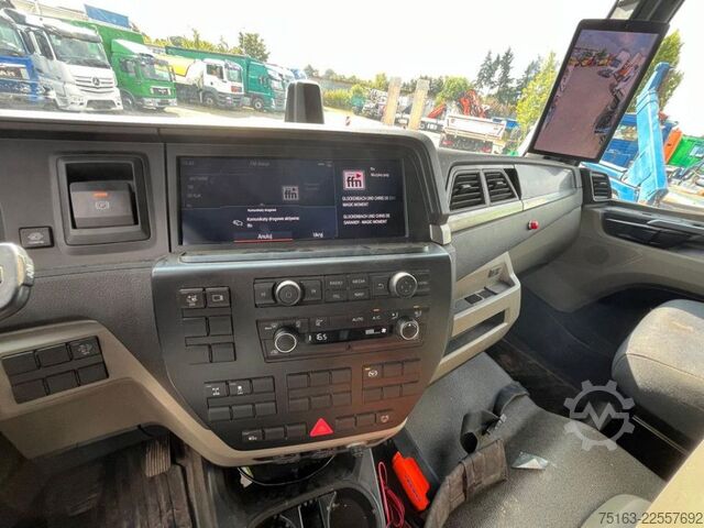 Camión volquete MAN TG-M 18.320 4x2 2-Achs Kipper Kran Atlas 116.4RC