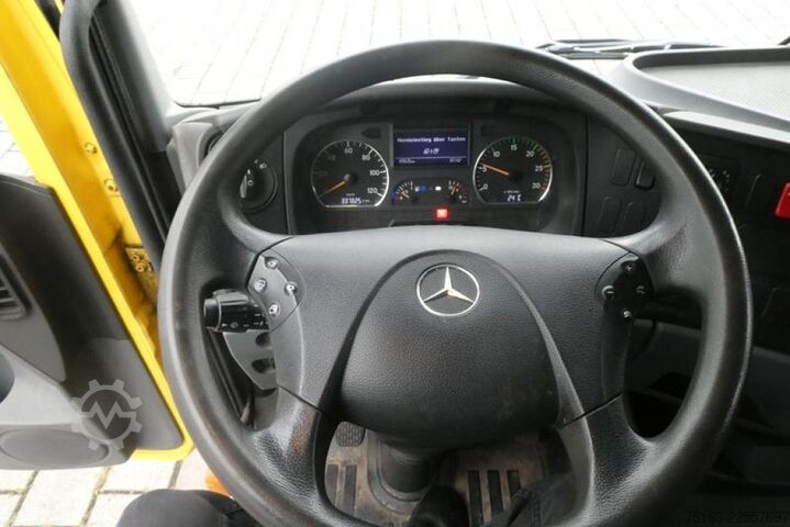 Dostavno vozilo s kesonom MERCEDES-BENZ Atego 816 Möbelkoffer