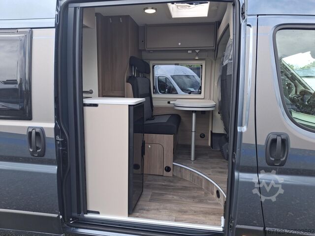 Campervan CARADO CV 640