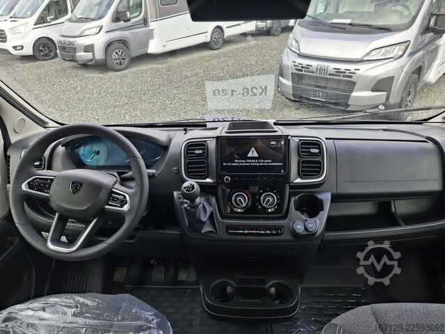 Campervan CARADO CV 640