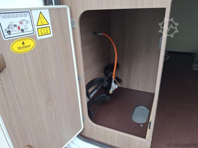 Semi-integrated camper CARADO Edition26 T Ford 449