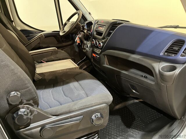 Kuffert Iveco DAILY, 50C18 L3H3 180 PK Automaat Servicebus / ...