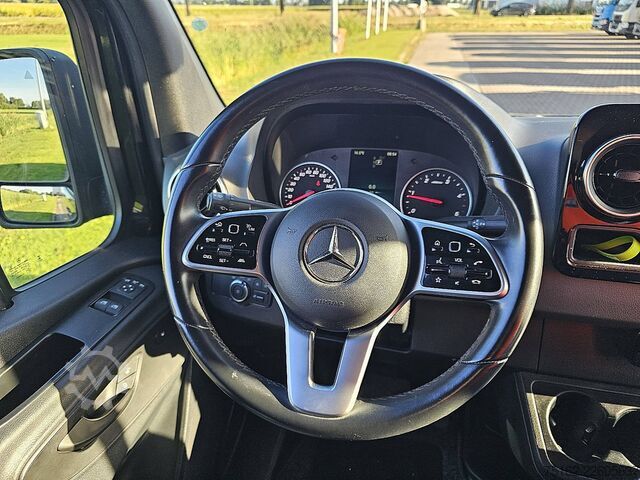 Carrinha de tejadilho alto MERCEDES-BENZ SPRINTER 317 L3H2 LED Mbux10!