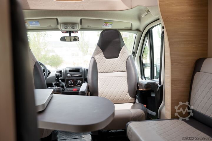 Xe căm trai bán tích hợp Fiat Ducato Weinsberg Carasuite 2020 | Completamente accessoriato|5 posti letto