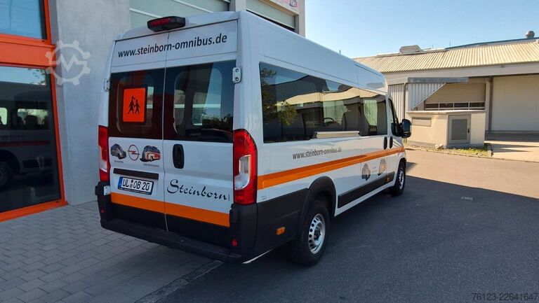 Kleinbus Opel Movano Mobility Airline Boden Rolli
