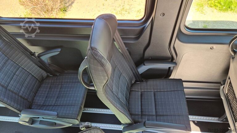 Kleinbus Opel Movano Mobility Airline Boden Rolli