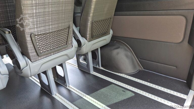 Minibus MERCEDES-BENZ Sprinter 315 VIP Mobility 23 Airlineboden Lage