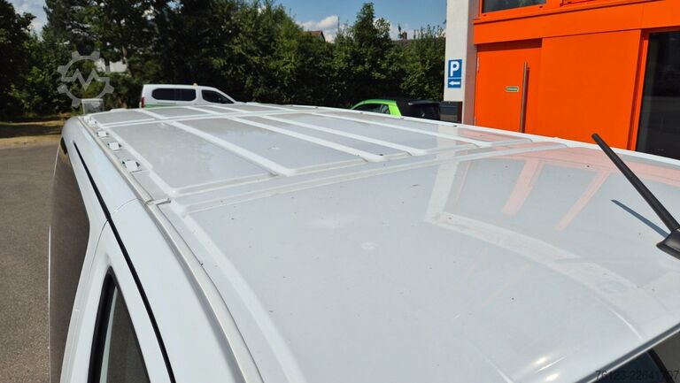 Minibus Citroën SpaceTourer Opel Zafira Plus M 9 Sitzer