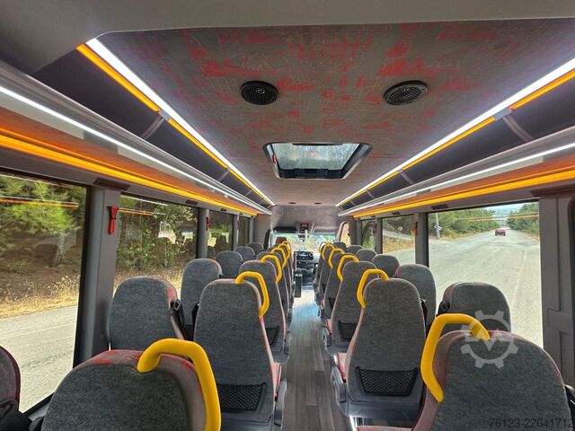 Microbuz MERCEDES-BENZ 30 Sitzer Schul- Transferbus 519 Lagerfahrzeug