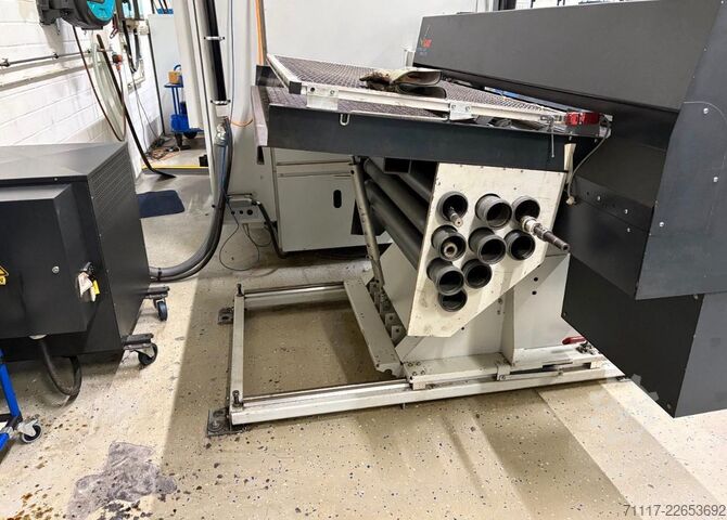 Centru de strunjire și frezare CNC Mori Seiki NL 2500 SY / Bar Loader