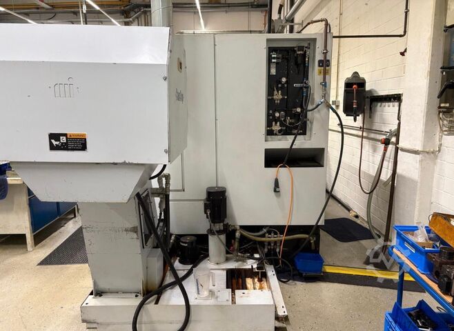 Centru de strunjire și frezare CNC Mori Seiki NL 2500 SY / Bar Loader
