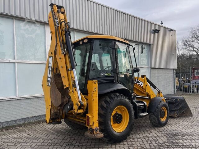 Combinație excavator/încărcător JCB 3 CX    2016