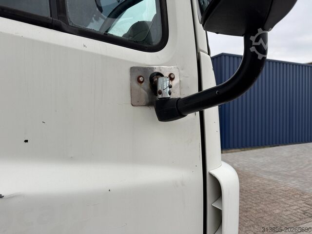 Transport frigorifique DAF CF65-300 Thermo-King (- 25 C ) 'D Hollandia Tai...