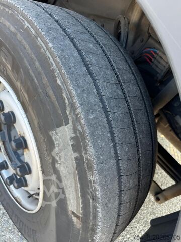 Sanduk + Dizalica BONFIGLIOLI 80.000, 4 osovine, 8X4 SCANIA 164 G 480 CASSONE + GRU BONFIGLIOLI