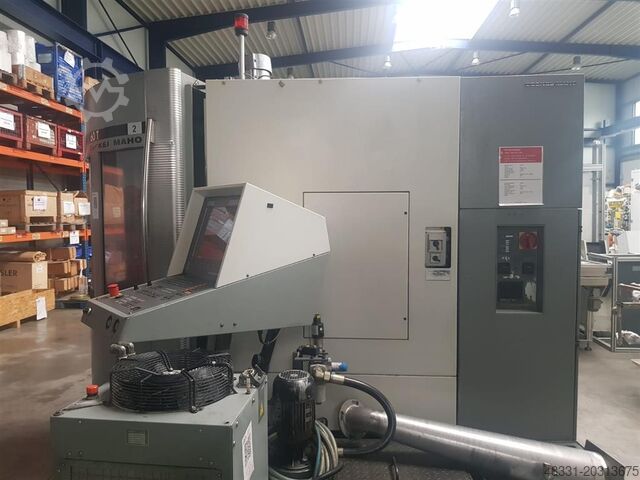 Centro di lavoro - Universale DECKEL MAHO DMU 60T