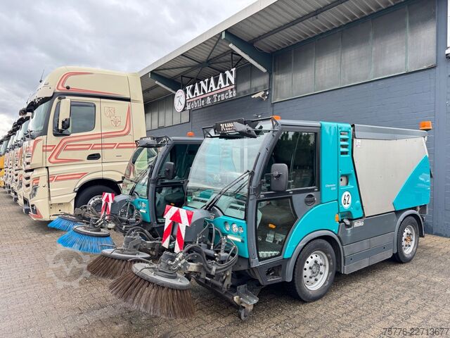 Customized van HAKO Citymaster 2200 Sweeper Kehrmaschine