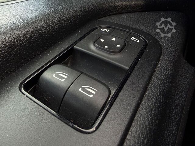 Furgon panel MERCEDES-BENZ Sprinter 317 BlueTEC Lang 2 x Schiebetür Klima