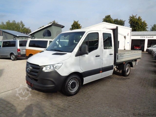 شاحنة صغيرة بيك أب MERCEDES-BENZ Sprinter 215 CDI Doka 1. Hand Klima