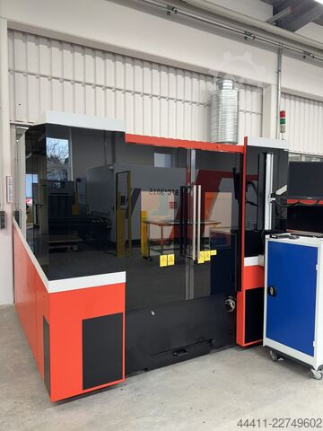 Máquina de corte por láser Bystronic DNE1012FCCB 500 Watt