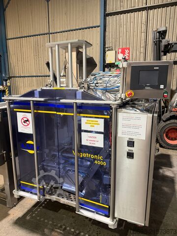 Confezionatrice verticale form fill seal / insaccatrice Ilapak VT4000S