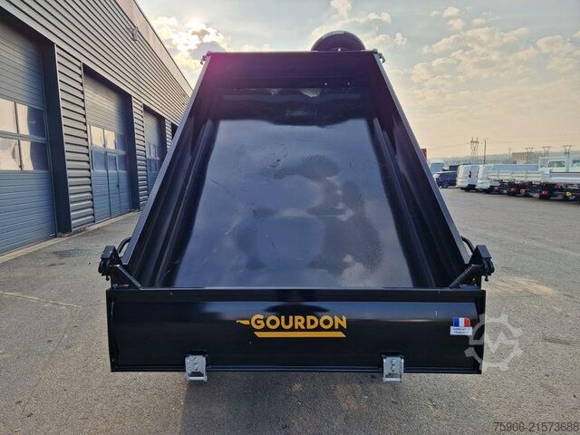 Nuvažiavimo priekabos GOURDON RB 35 TRI-BENNE