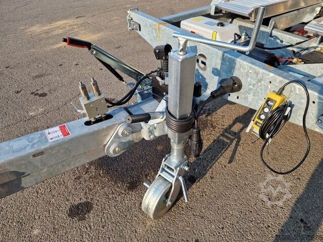 Nuvažiavimo priekabos GOURDON RB 35 TRI-BENNE