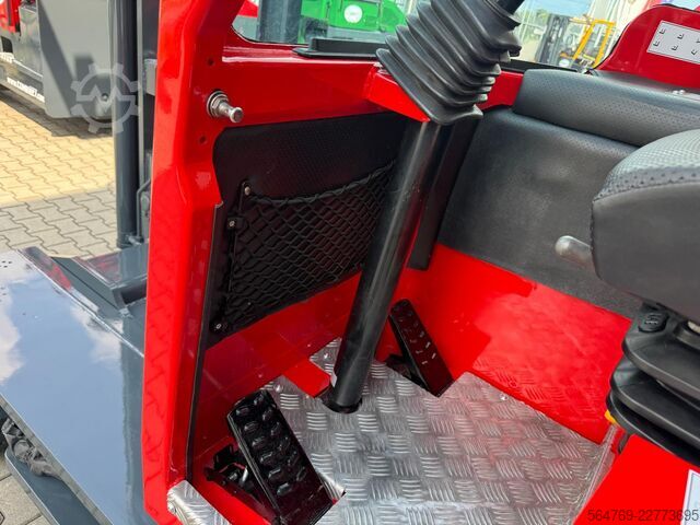 Carrello elevatore a 4 direzioni Combilift C4000 /LPG / Perfect/ 2018 year