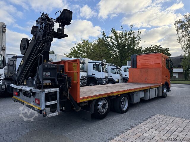 Gru montata su autocarro Volvo FH420 6X2*4 Kran Hiab 166-4