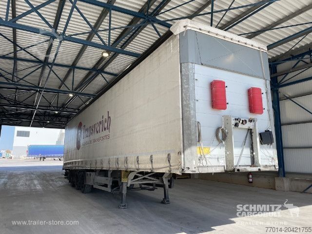 Відкритий напівпричіп з тентом Schmitz Cargobull Curtainsider Standard