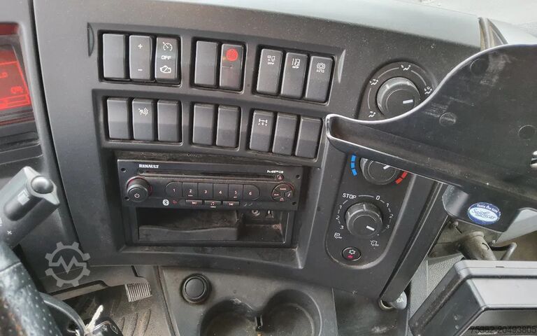 Sasis dengan kabin Renault D 240 P 4x2 12 TON CHASSIS CABINE - 20-BHN-3 - ...