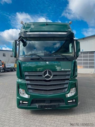 LKW mit Getränkeaufbau MERCEDES-BENZ 2545 LL 6x2/4 Koffer Doppelstock LBW Giga
