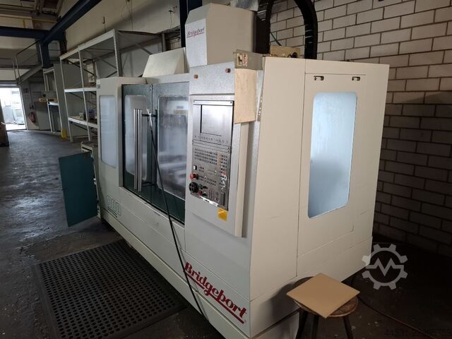 Vertikální obráběcí centrum Bridgeport VMC 800