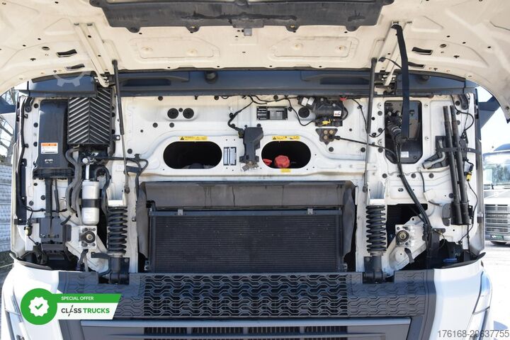 Standard tractor unit VOLVO FH 500 Globetrotter XL