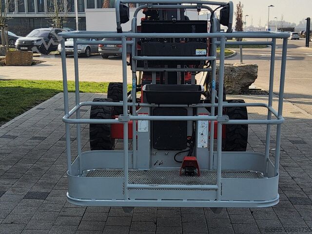 แพลตฟอร์มการทำงานแบบยืดไสลด์แบบก้อง Manitou MANGO 12