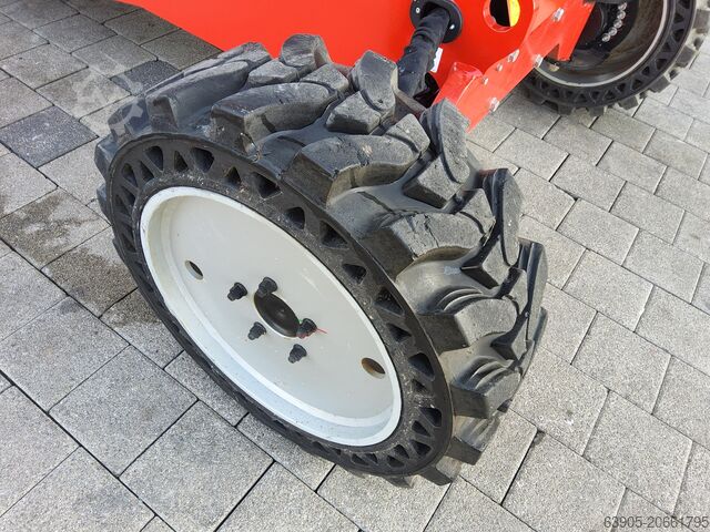 แพลตฟอร์มการทำงานแบบยืดไสลด์แบบก้อง Manitou MANGO 12