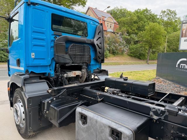 Camion ribaltabile trilaterale MAN TGM 18.290 4x2 MEILLER Kipper AHK Kipphydr.