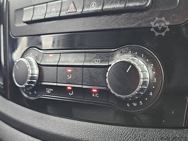 Transport de personnes MERCEDES-BENZ VITO 114 CDI TOURER 2X Airco 9-Persoons!