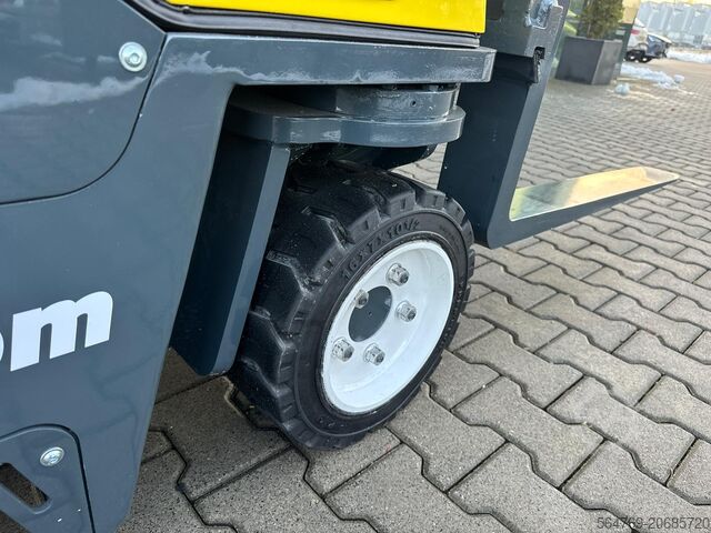 Štvorsmerný vysokozdvižný vozík Combilift CB3000/LPG /2015 year/ Perfect condition