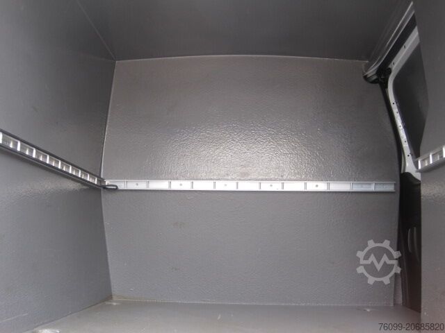 Кутия фургон Peugeot Partner 1.6 HDI Cateringausbau 3-Sitzer