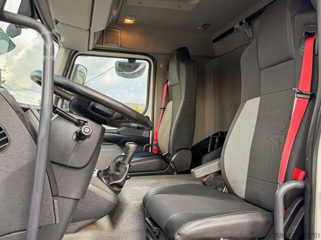 Abrollkipper RENAULT D 18 * ABROLLKIPPER + HMF 1220 K-R * TOP!