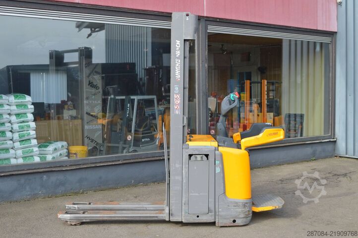 Carretilla elevadora Jungheinrich ERC 214z